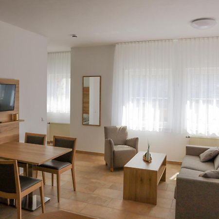Hotel Adler Nattheim Bagian luar foto